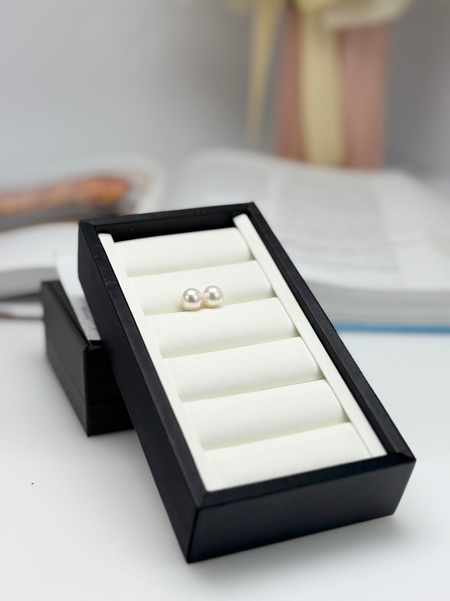 18K Solid Gold Saltwater Japan Top Luster Akoya Pearl (8.5-9mm) Stud Earrings | Timeless Radiance for Every Occasion