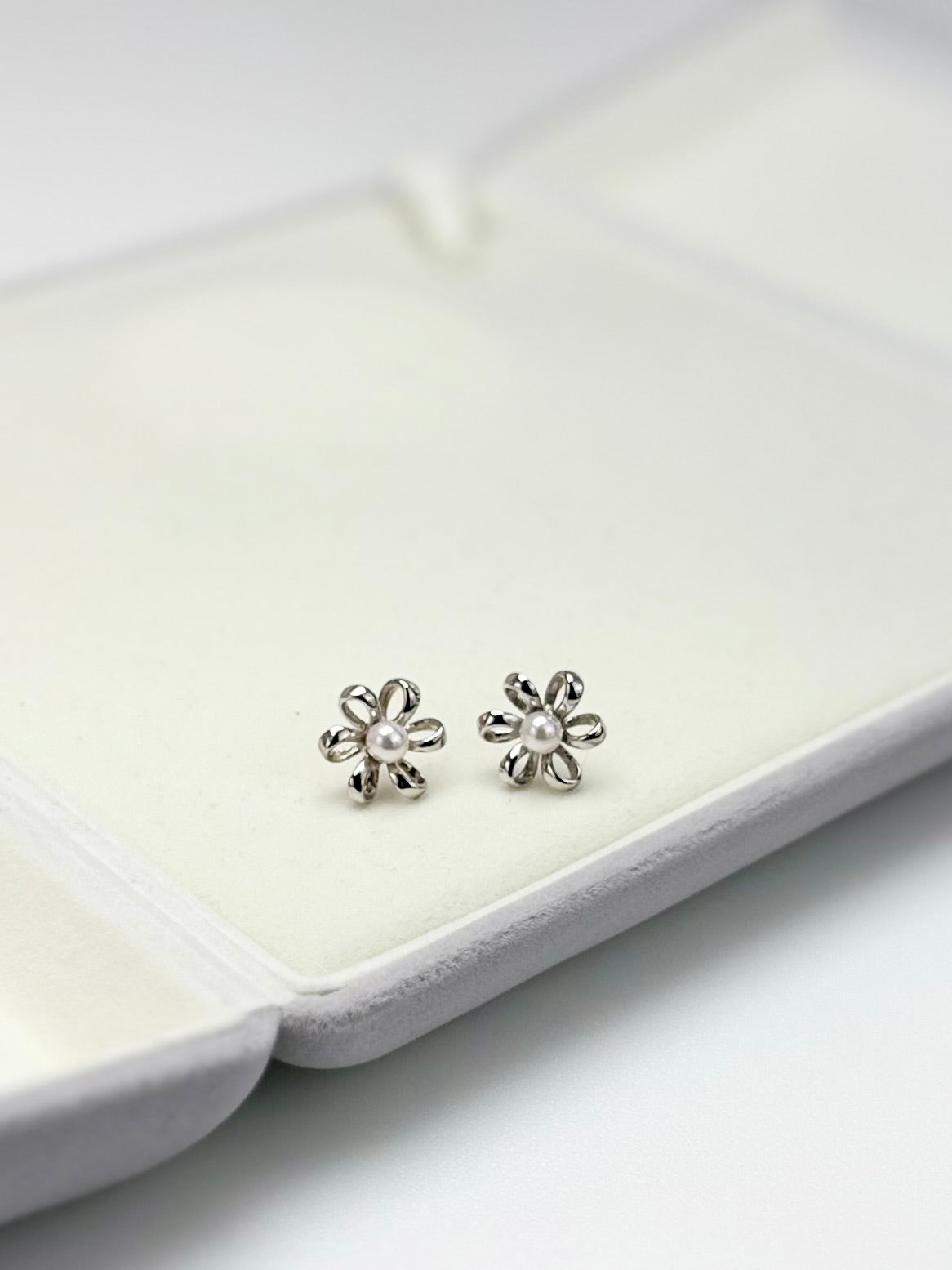 Floral Akoya Pearl (5-5.5mm) Earrings | Elegant Silver Petal Studs with Lustrous Akoya Pearl