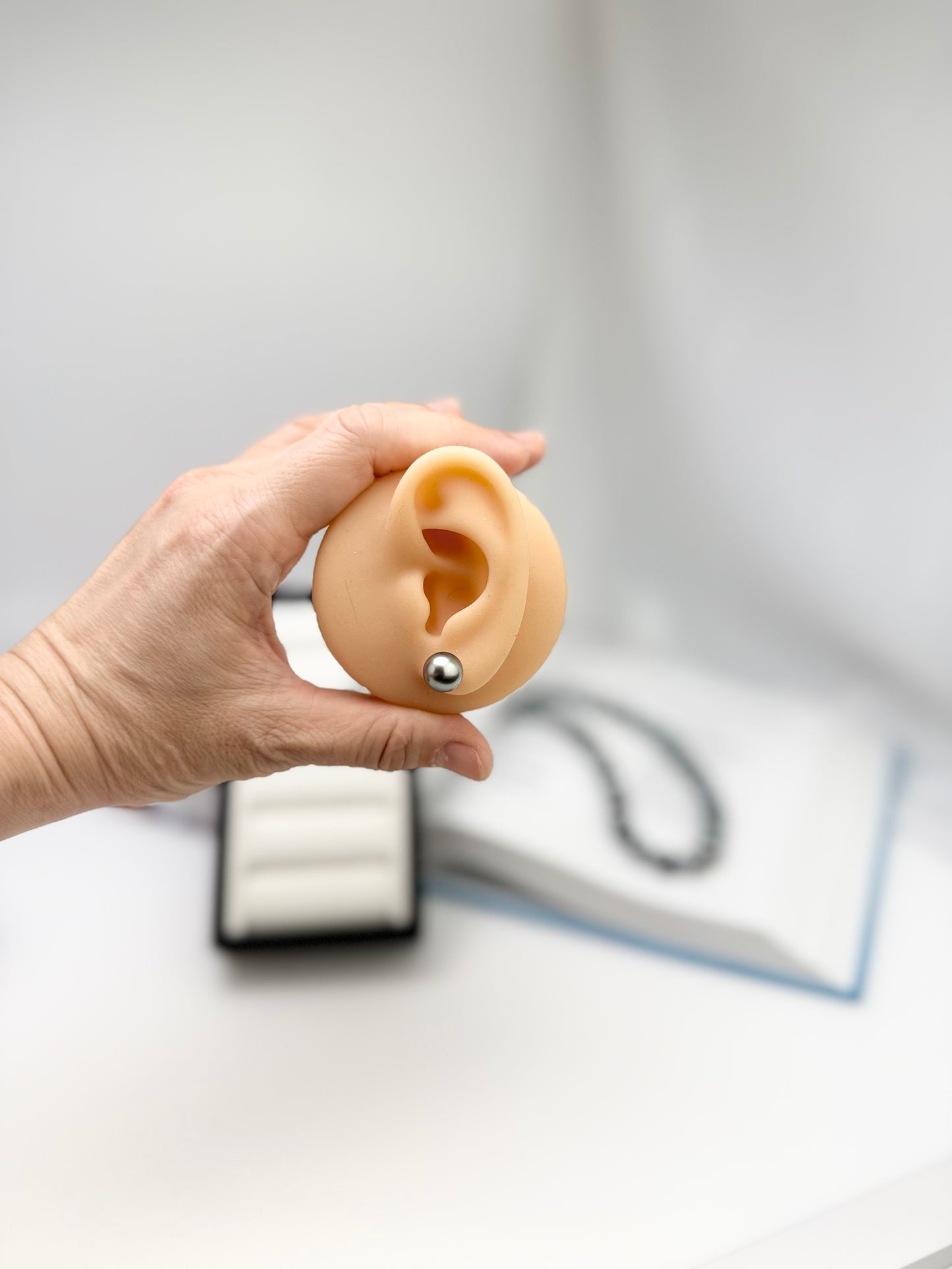 Elegant Tahitian Silver Grey Pearl (9.5-10mm) Stud Earrings | Classic Design