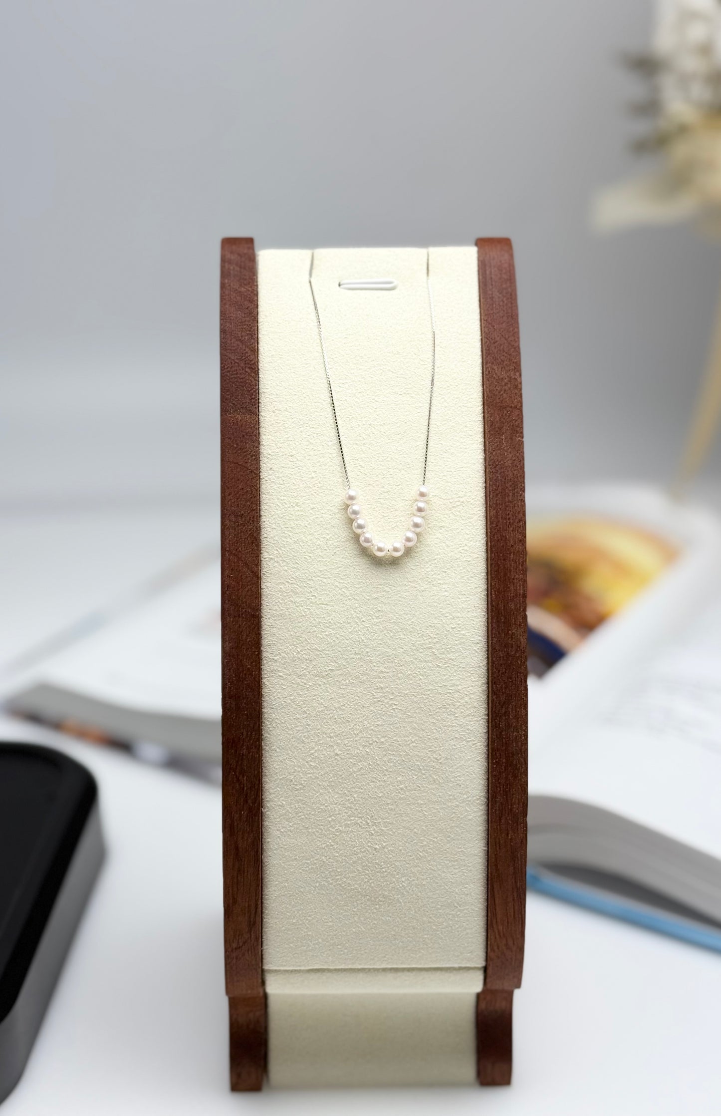 Minimalist Akoya Pearl (3.5-4mm) Necklace | Timeless Elegance