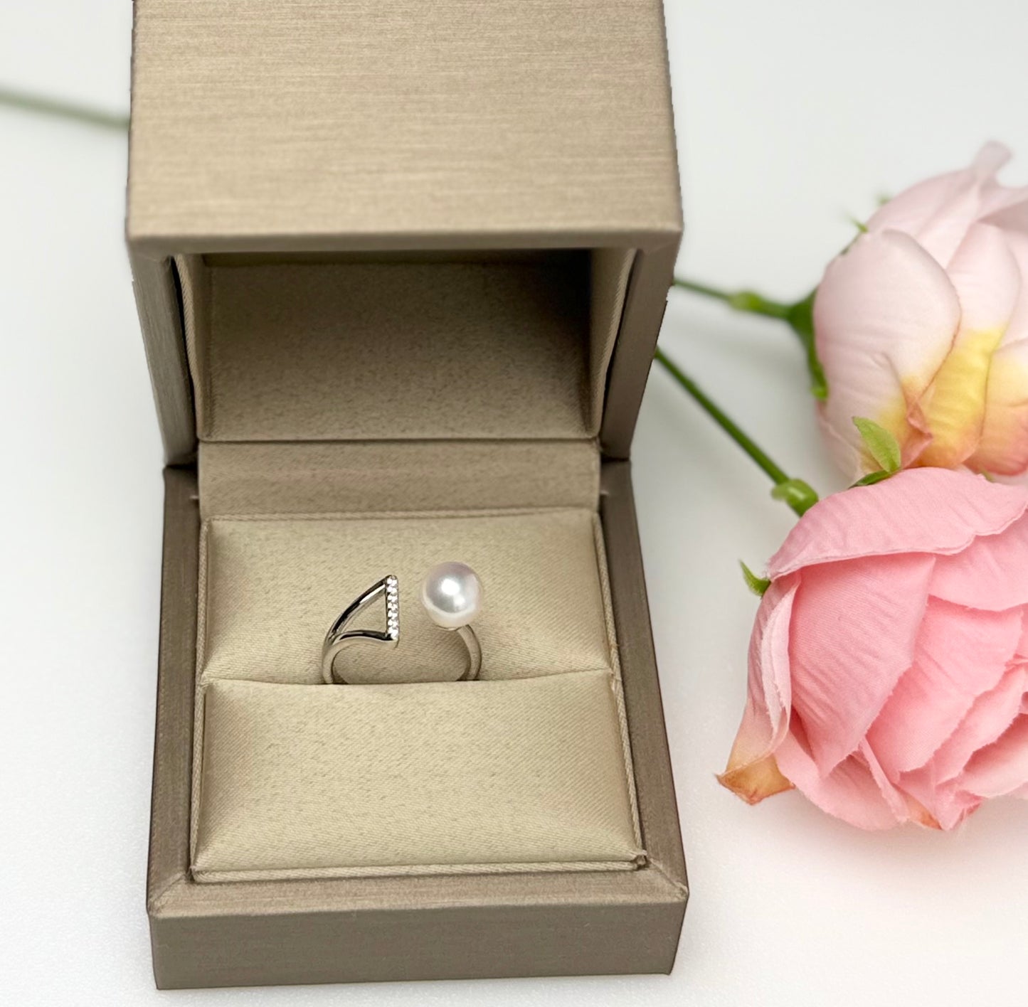 Elegant Japan Akoya Pearl (7.5-8mm) Ring