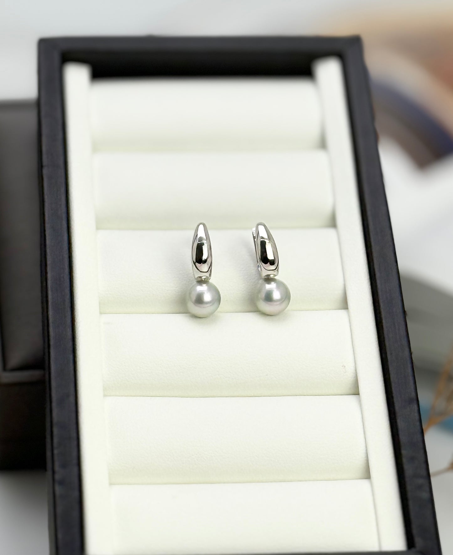 Elegant Saltwater Japan Akoya Silver Blue Pearl Earring (8 - 8.5mm)