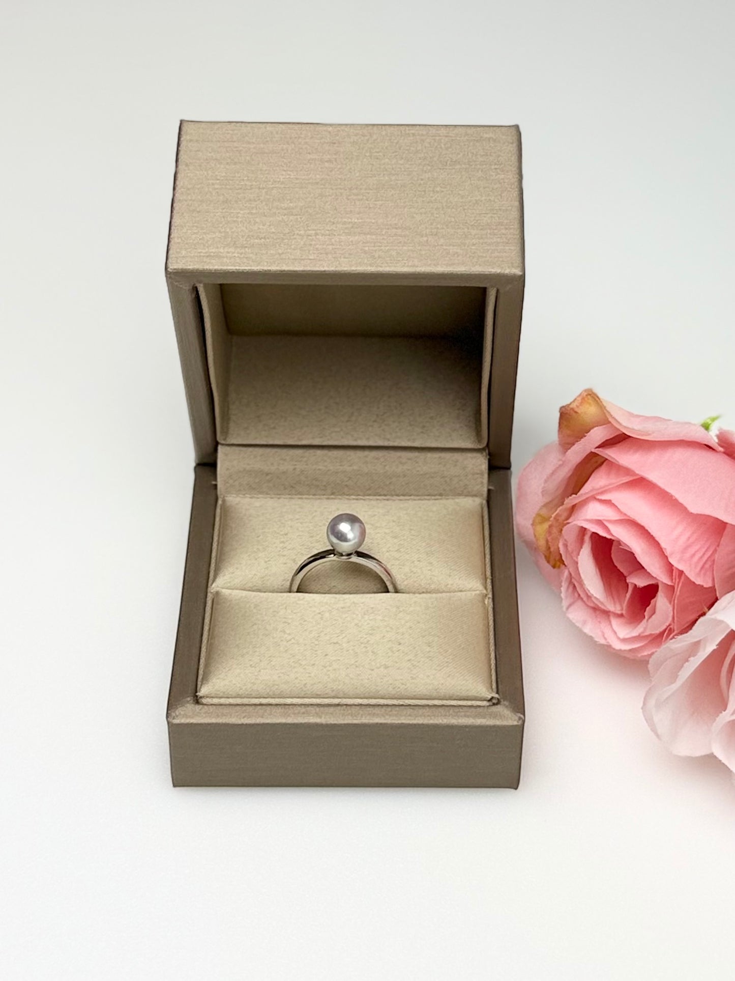 Elegant Japan Silver Blue Akoya Pearl (7-7.5mm) Ring