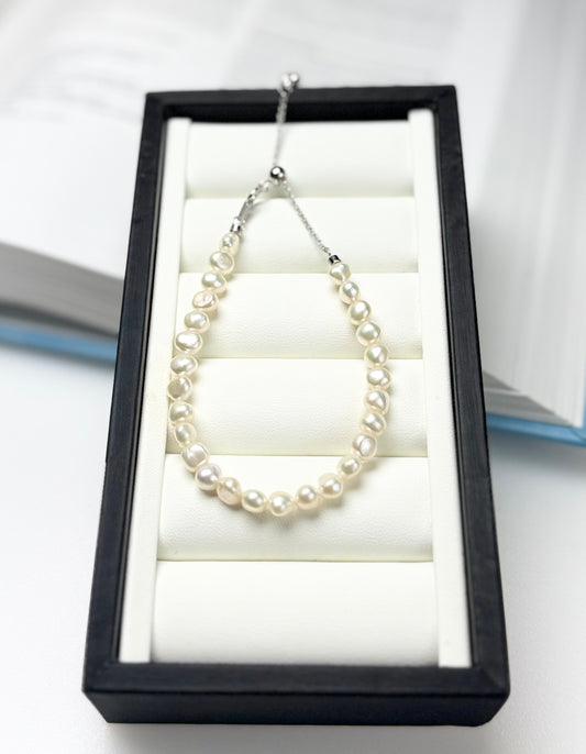 Freshwater Golden Keshi Pearl (6-6.5mm) Bracelet.