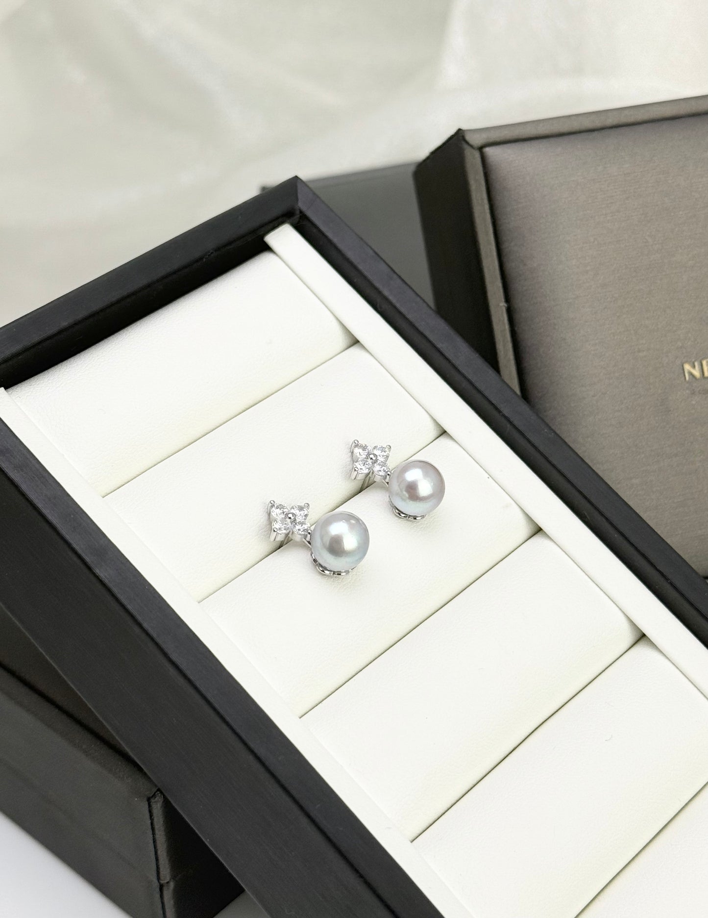 Four Leaves Clover Akoya Pearl (8.5 - 9mm) Stud Earrings | Elegant Pearl Earrings