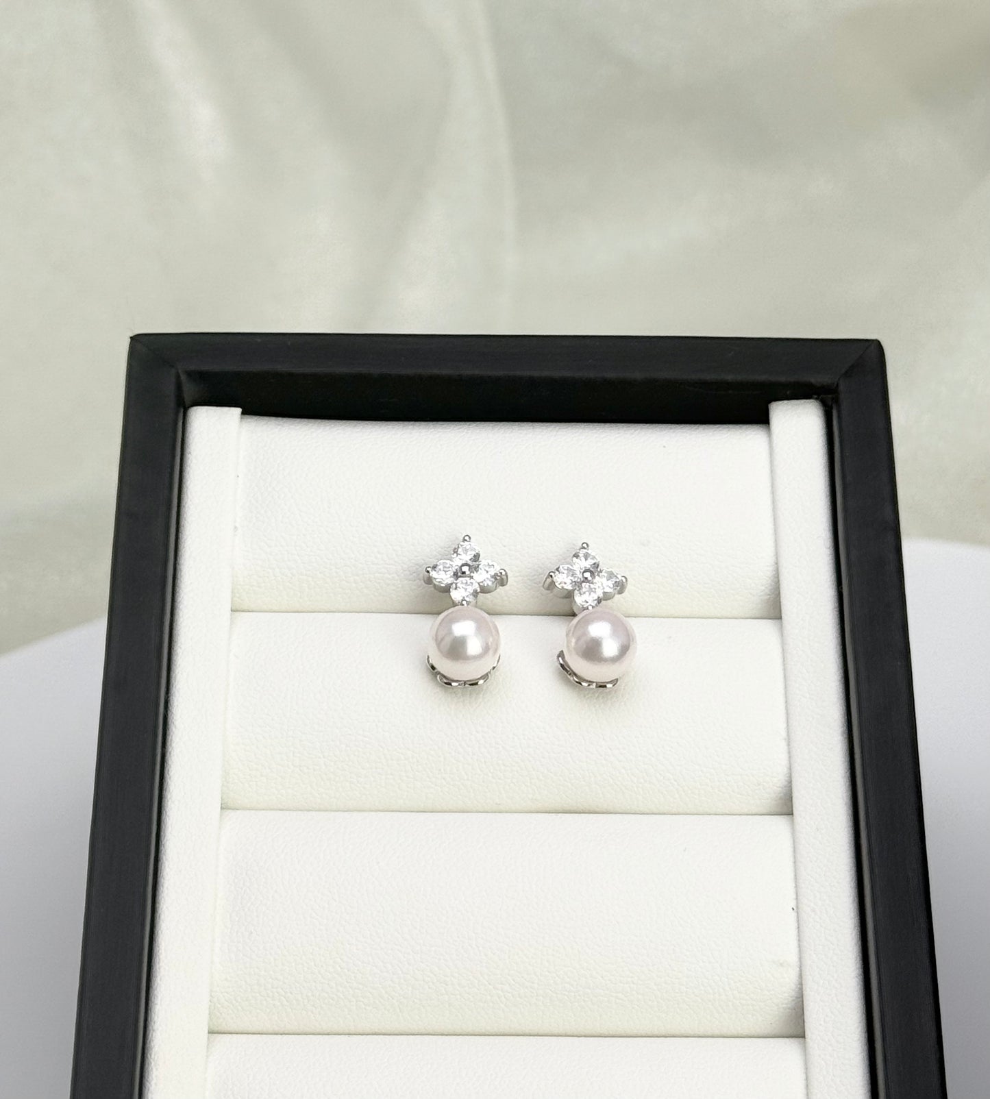 Four Leaves Clover Akoya Pearl (7.5 - 8mm) Stud Earrings | Elegant Pearl Earrings