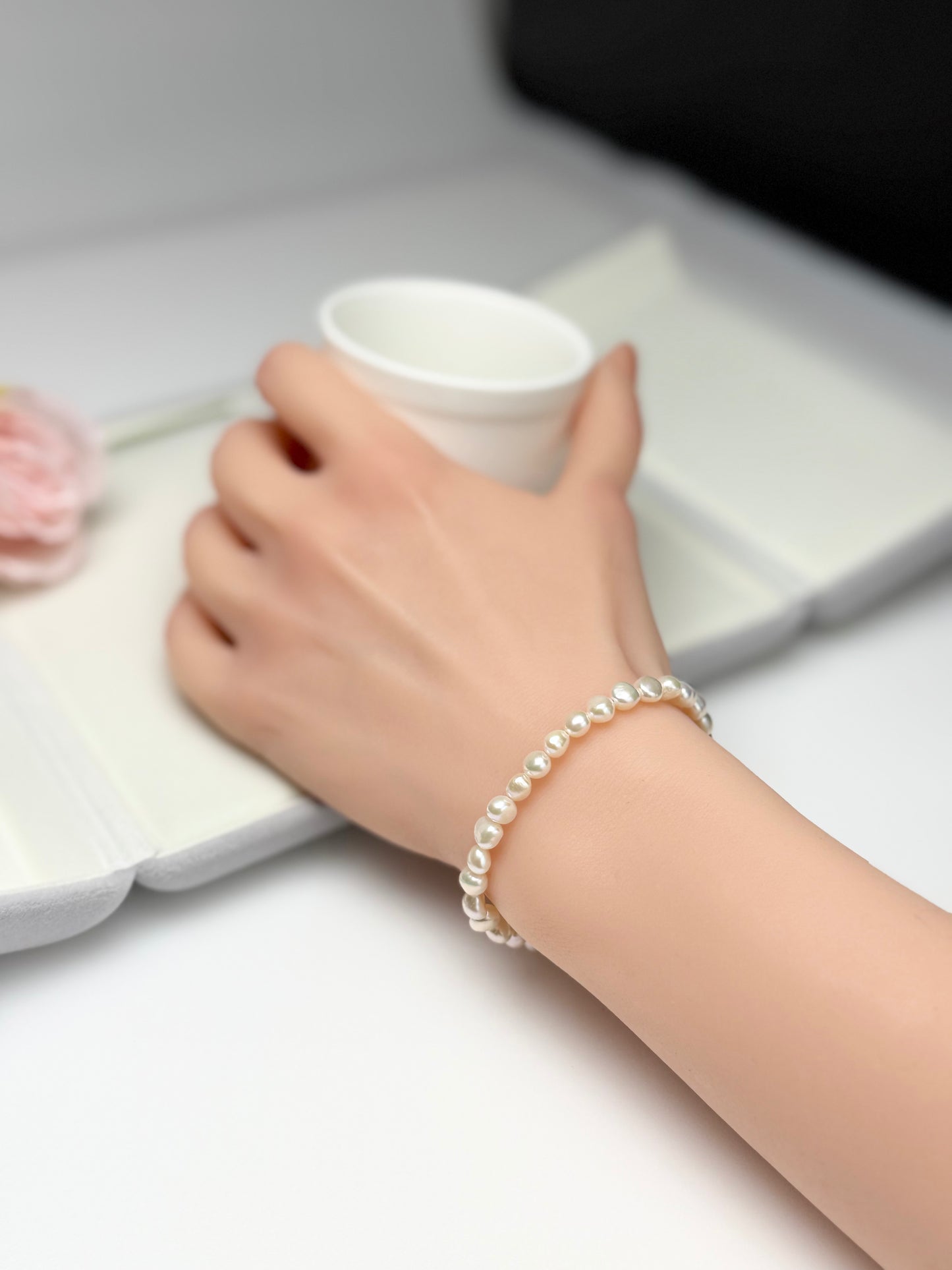 Freshwater Golden Keshi Pearl (6-6.5mm) Bracelet.