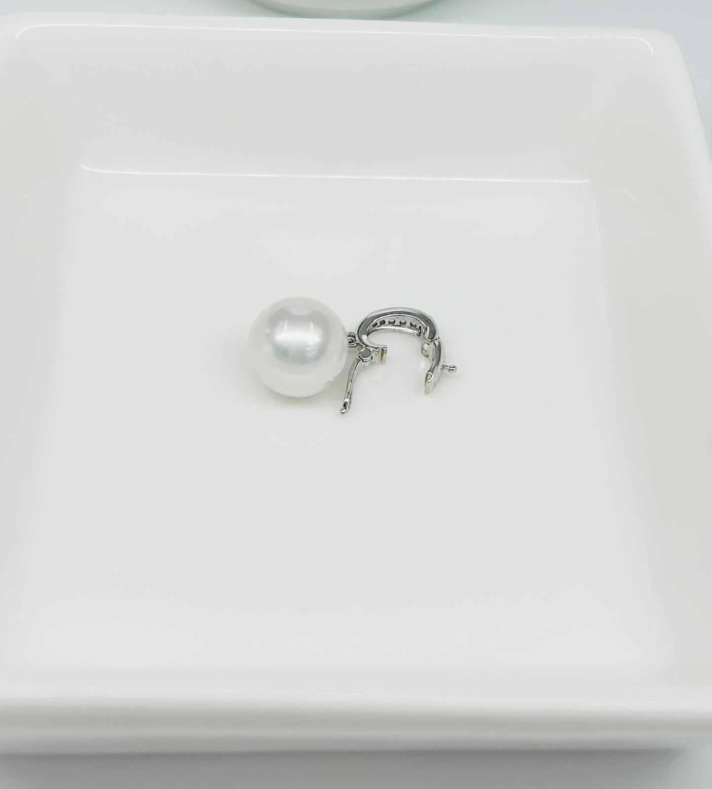 18K Gold Freshwater Pearl Pendant (9mm) with Cubic Zirconia - Nexus8gg Jewellery