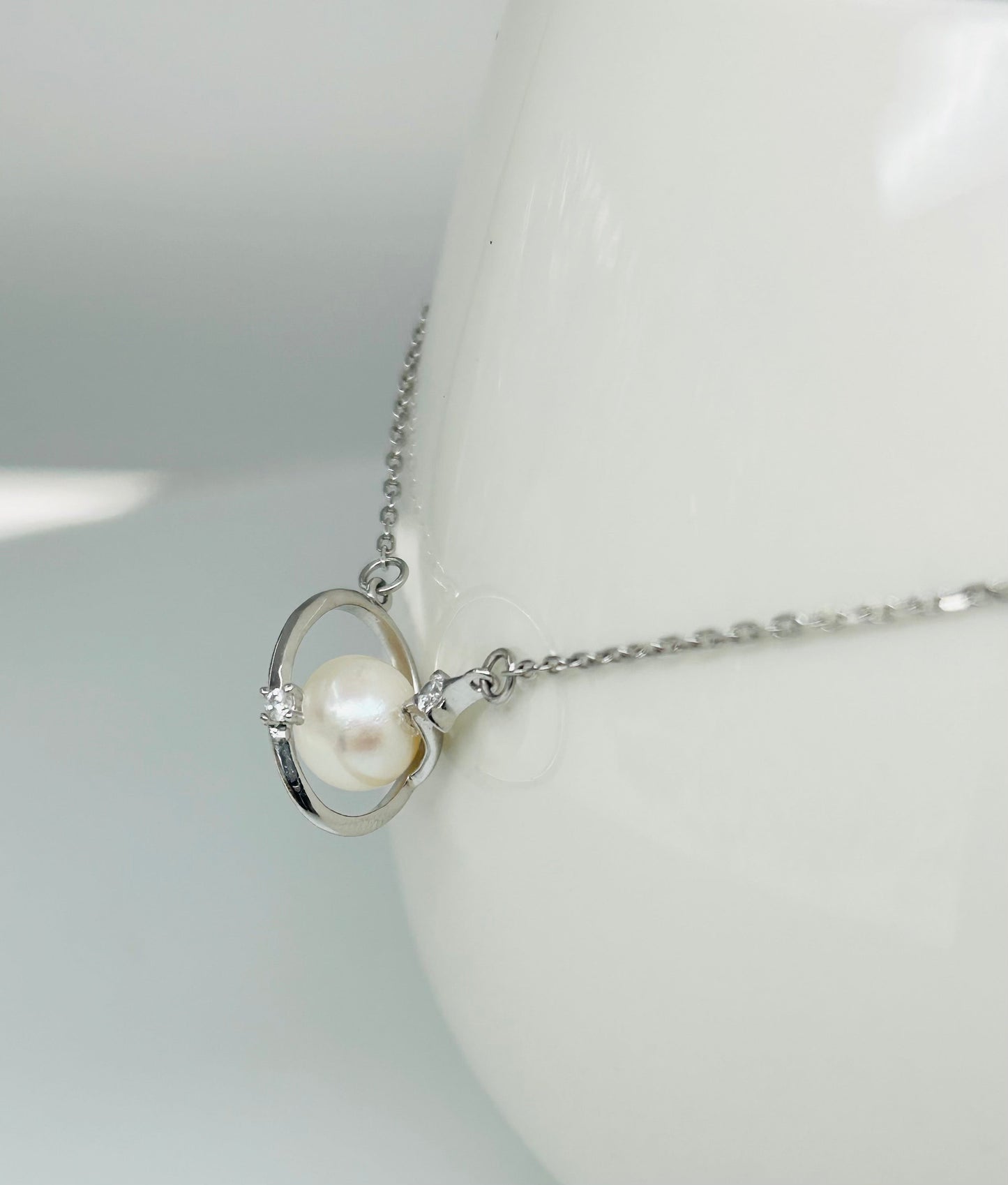 Elegant Orbit Freshwater Pearl (7mm) Pendant - Nexus8gg Jewellery