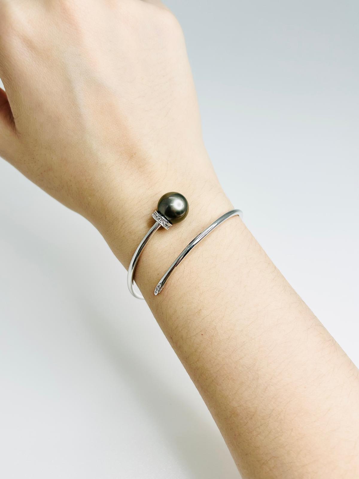 Modern Tahitian Pearl (11-11.5mm) Bangle with CZ - Nexus8gg Jewellery