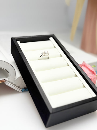 Elegant Japanese Akoya Pearl (8-8.5mm) Ring