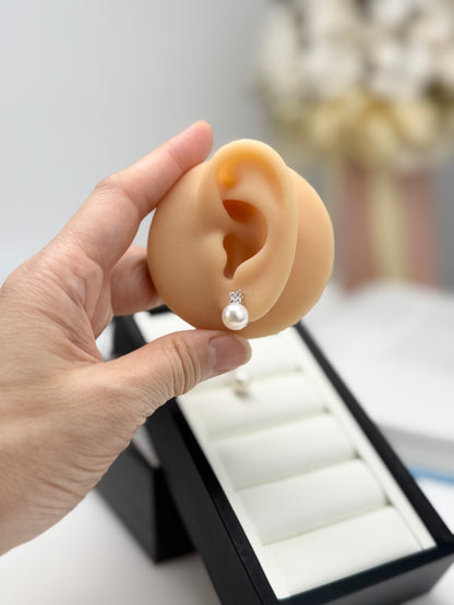 Elegant Clover Japan Akoya Pearl (8.5-9mm) Earrings