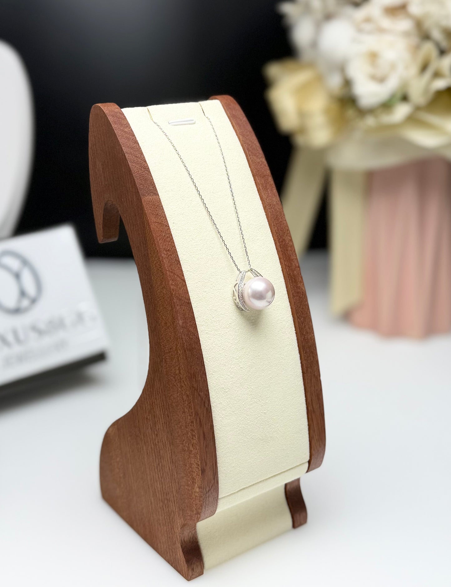 Top Luster Freshwater Pearl (14-14.5mm) Pendant with Cubic Zirconia |  Elegant choice for any occasion.