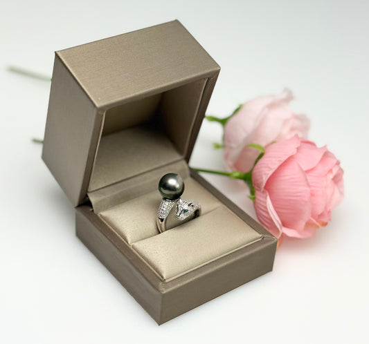 Jaguar-Inspired Ring with Tahitian Pearl (11-12mm) | Unique Luxury Jewelry