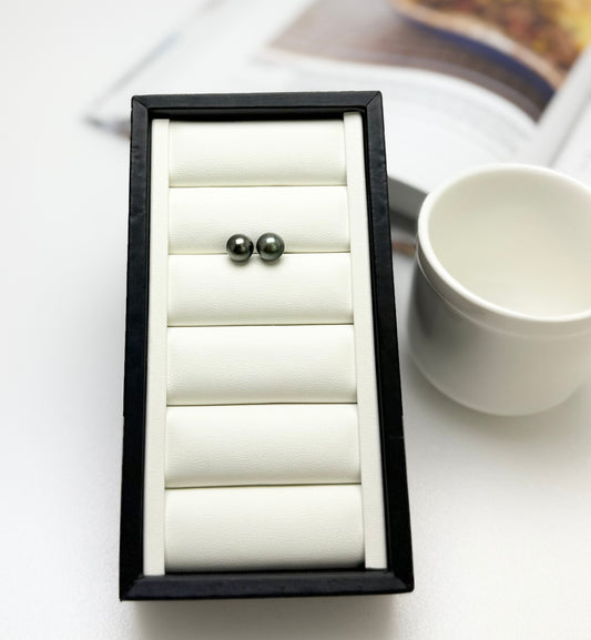 Elegant Tahitian Black (Green) Pearl (8.5-9mm) Stud Earrings | Classic Design