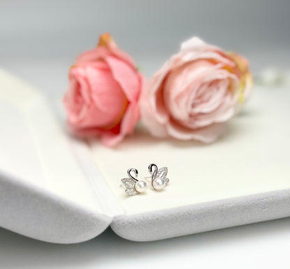 Aurora Swan Akoya Pearls (5-5.5 mm) Earrings
