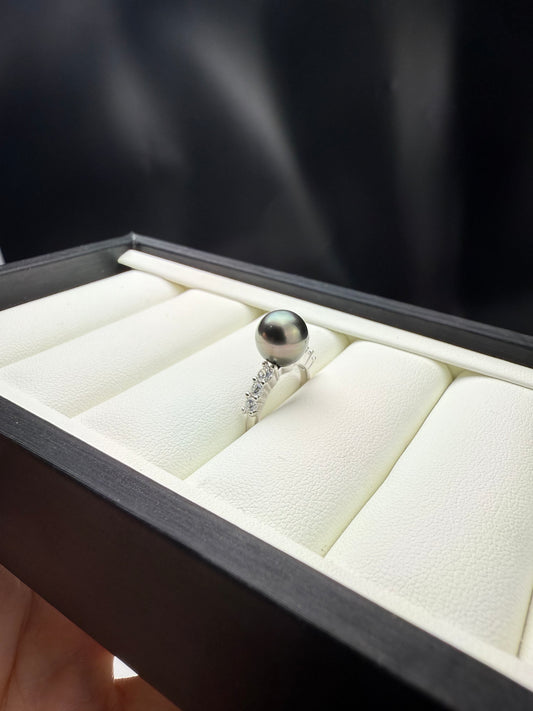 Elegant Tahitian Pearl (9-9.5mm) Ring