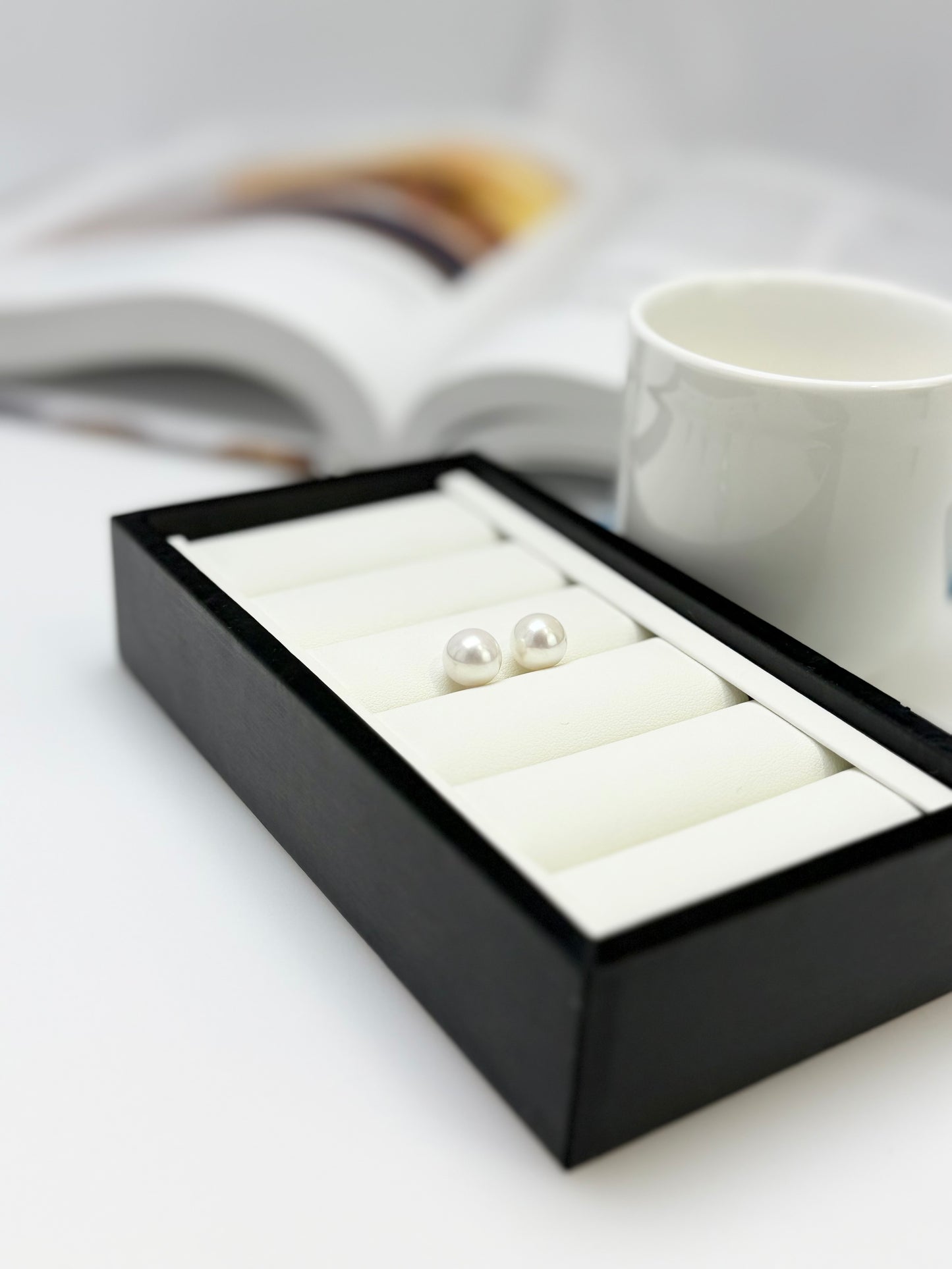 Top Luster Freshwater Edision Pearl (9.5 - 10) Stud Earrings | Timeless Radiance for Every Occasion