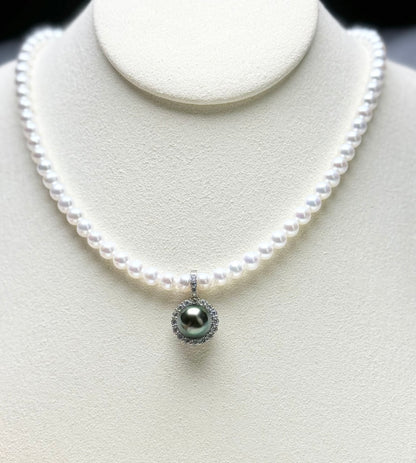 Elegant Tahitian (Peacock Green) Pearl (10-10.5mm) Pendant
