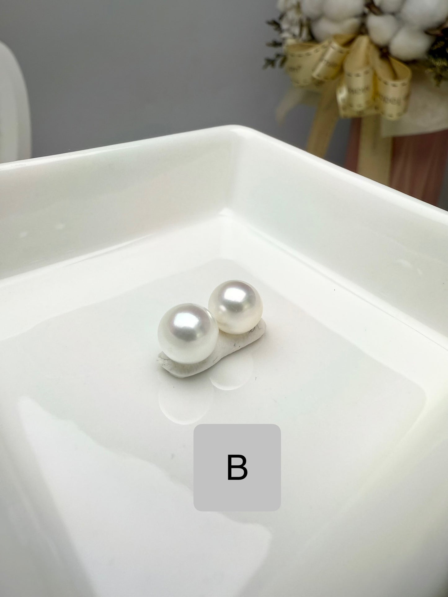 18K Solid Gold Saltwater Japan Akoya Pearl (7.5-8mm) Stud Earrings | Timeless Radiance for Every Occasion