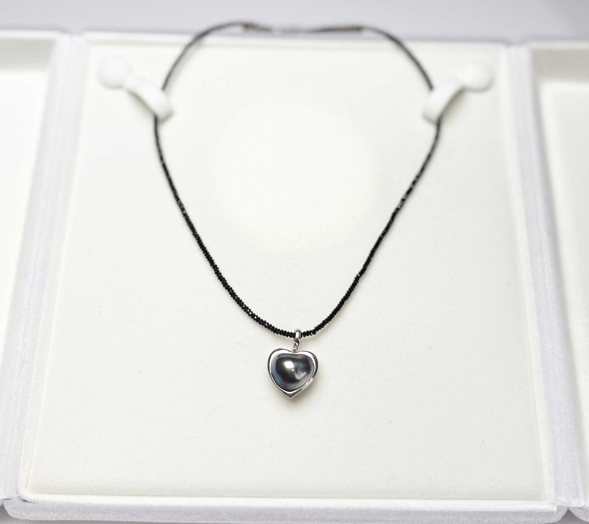 Heart-shaped Tahitian Pearl Pendant with Black Spinel Necklace | Elegant Blank Pearl Jewelry.