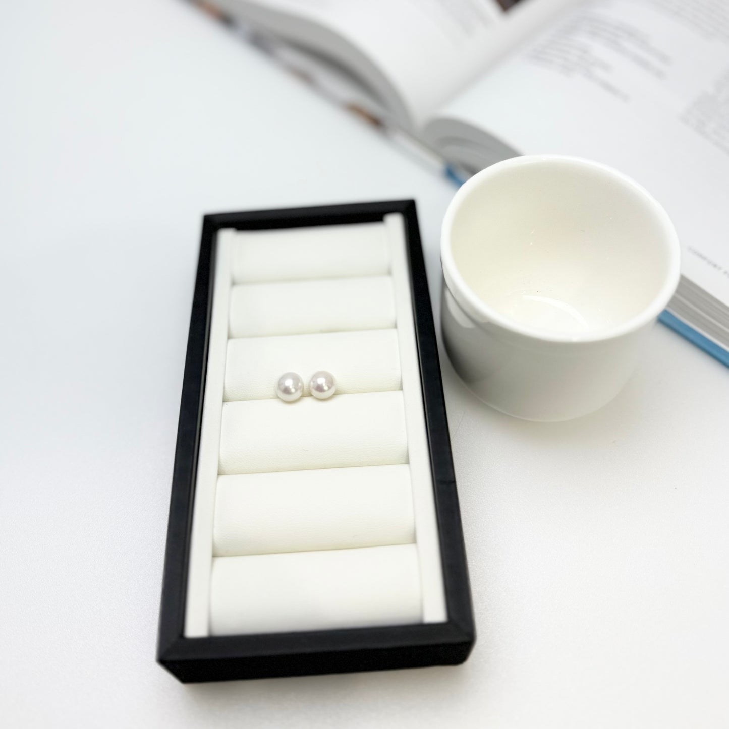 Top Luster Freshwater Edision Pearl (9 - 9.5) Stud Earrings | Timeless Radiance for Every Occasion