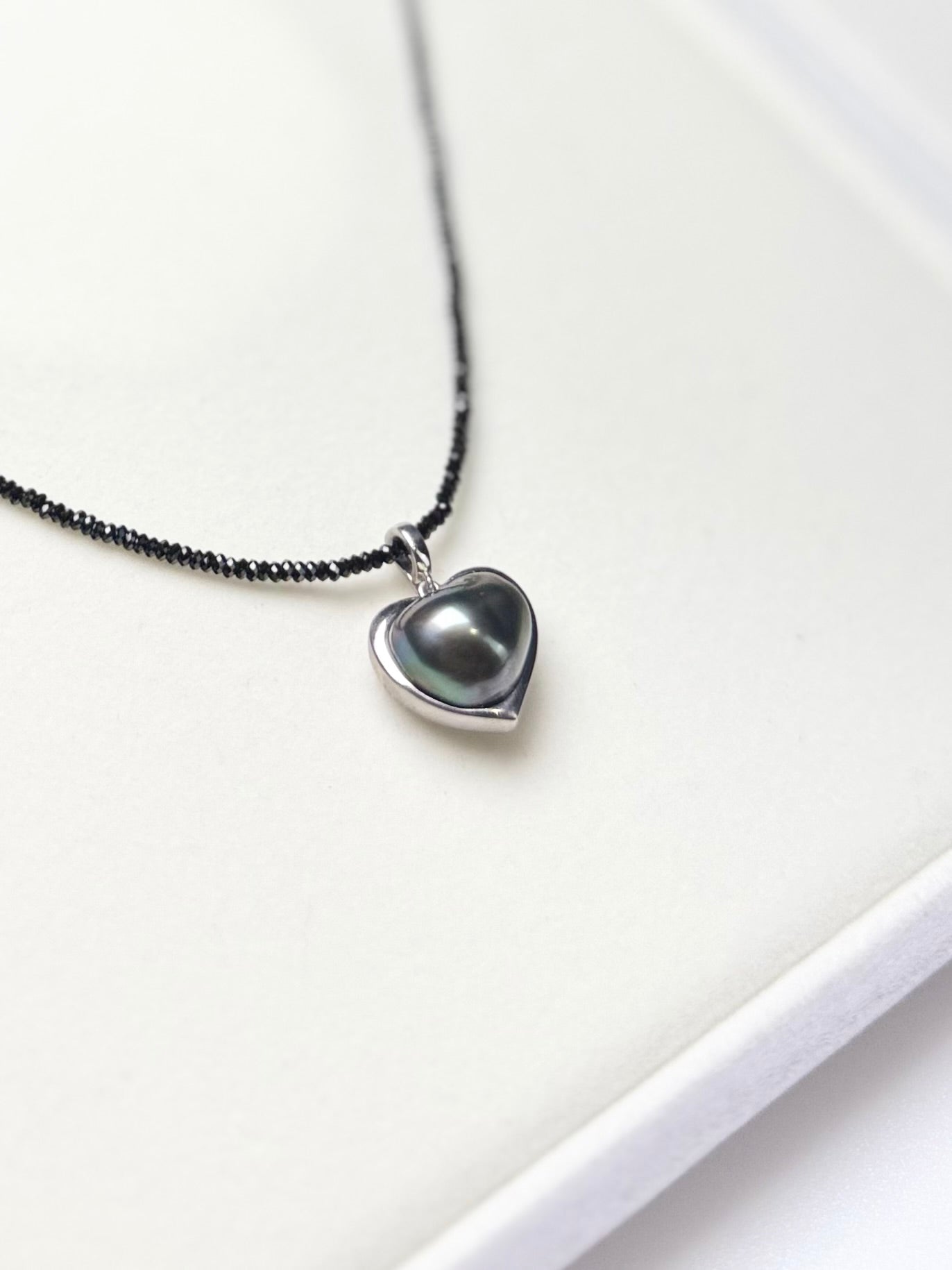 Heart-shaped Tahitian Pearl Pendant with Black Spinel Necklace | Elegant Blank Pearl Jewelry.