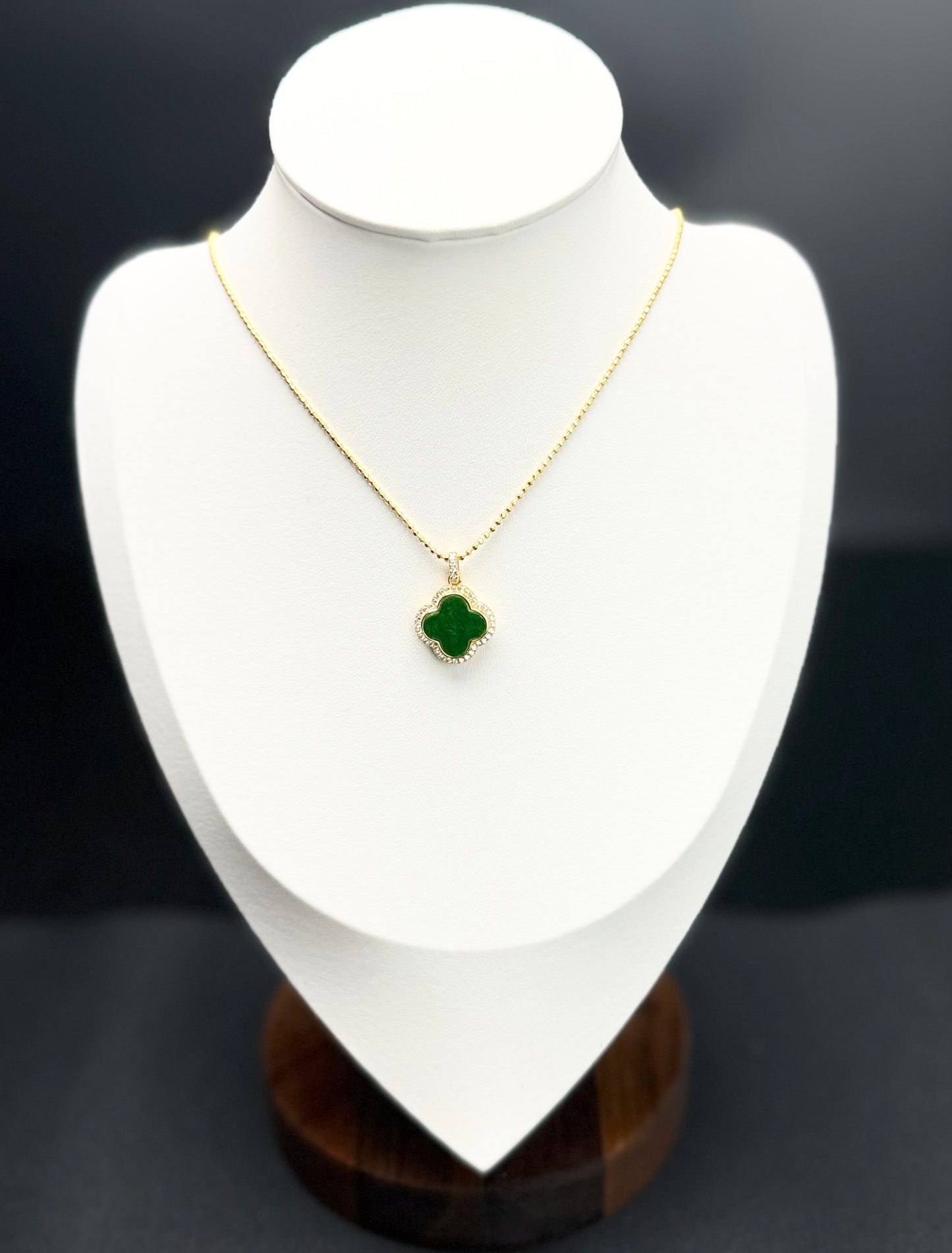 Natural Grade A Clover-Shaped Jadeite Pendant – A Touch of Luck and Luxury.