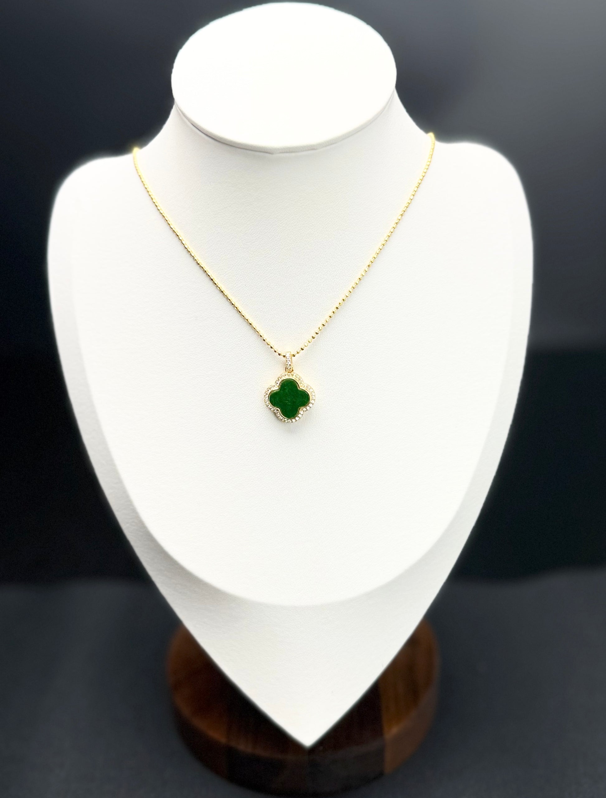 Natural Grade A Clover-Shaped Jadeite Pendant – A Touch of Luck and Luxury.