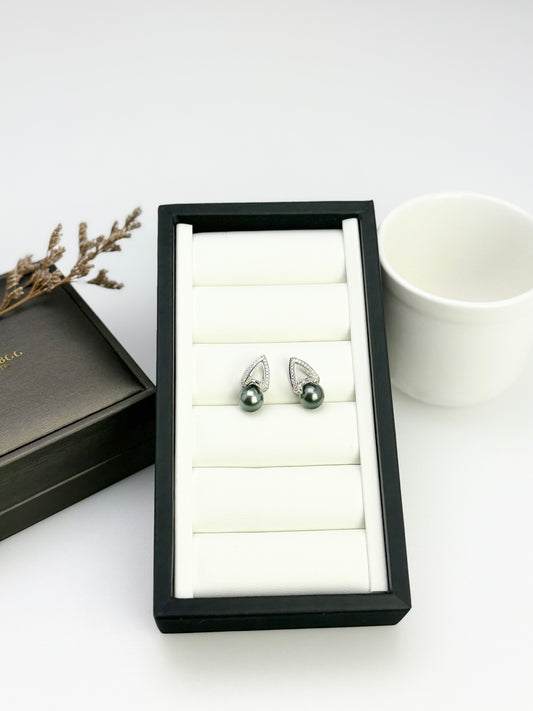 Top Lustre Tahitian Pearl (9-9.5) Earrings | Tahitian pearls