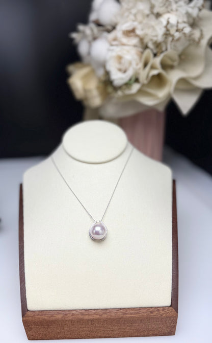 Top Luster Freshwater Pearl (14-14.5mm) Pendant with Cubic Zirconia |  Elegant choice for any occasion.