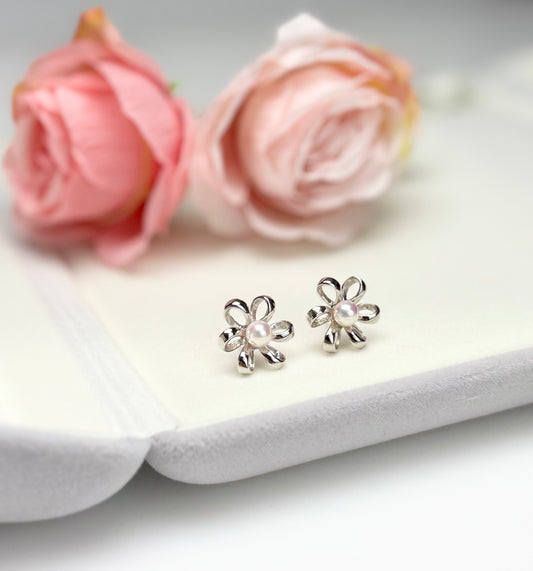 Floral Akoya Pearl (5-5.5mm) Earrings | Elegant Silver Petal Studs with Lustrous Akoya Pearl
