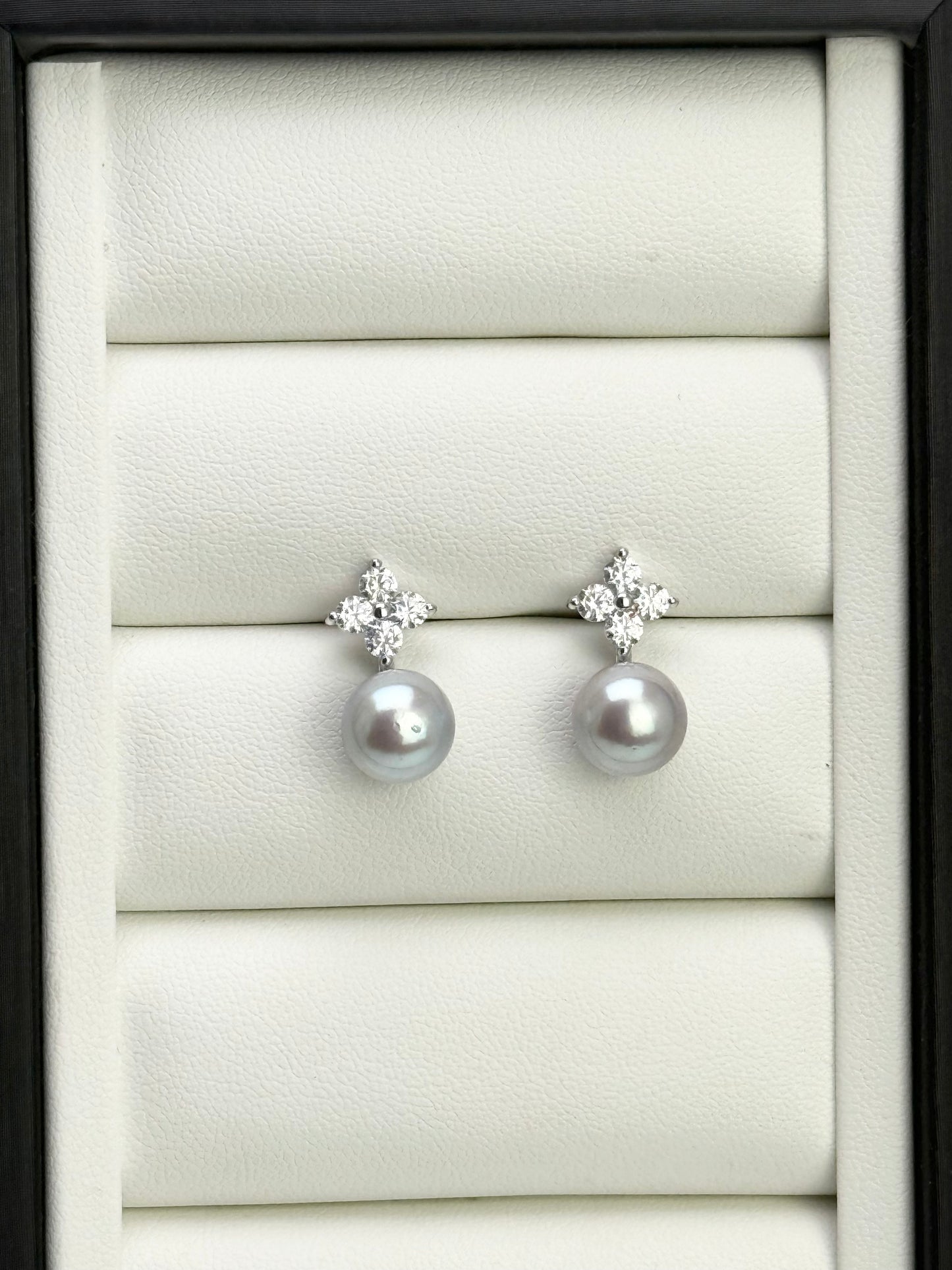 Four Leaves Clover Akoya Pearl (8.5 - 9mm) Stud Earrings | Elegant Pearl Earrings