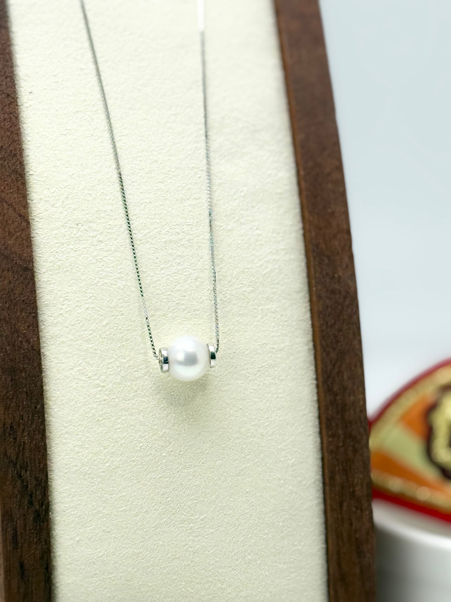 Japan Saltwater Akoya Pearl (8-9mm) Pendant (LuLuTong 路路通) | Elegant Akoya Pendant