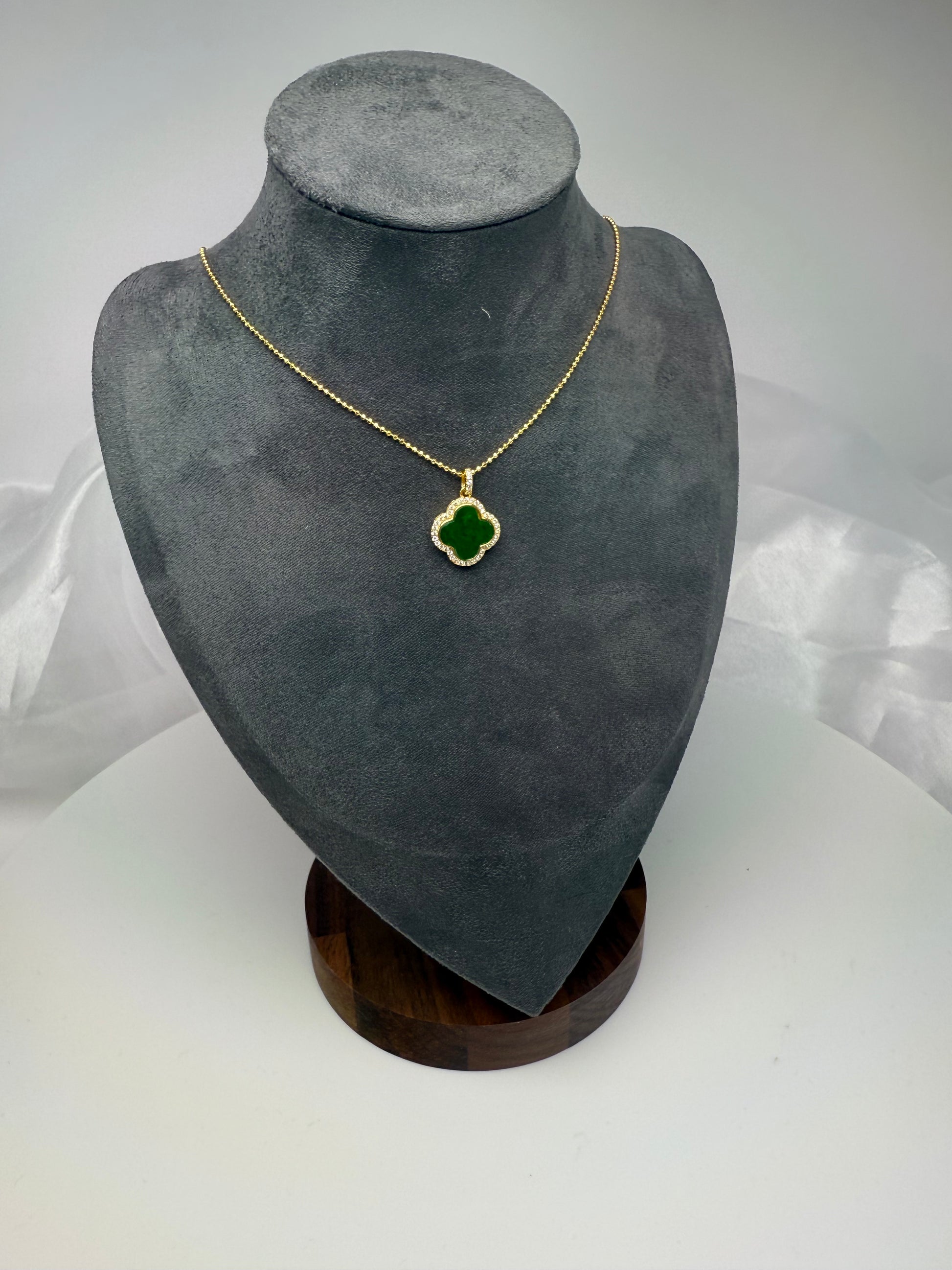 Natural Grade A Clover-Shaped Jadeite Pendant – A Touch of Luck and Luxury.