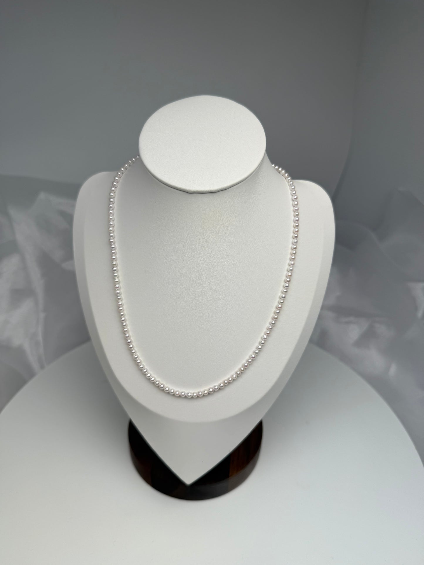 Elegant Japan Akoya Baby Pearls Necklace (3-3.5mm)