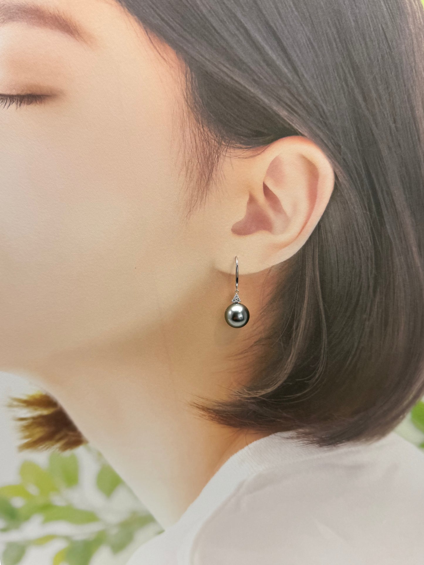 18K Elegant Tahitian Silver Grey Pearl (9.5-10mm) Earrings | Classic Design