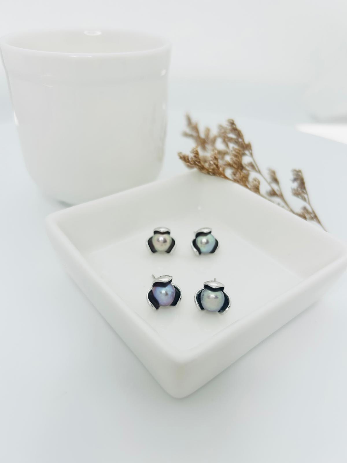 Lotus Flower Metallic Multi-Colour Freshwater Pearls (7-8mm) Earring - Nexus8gg Jewellery
