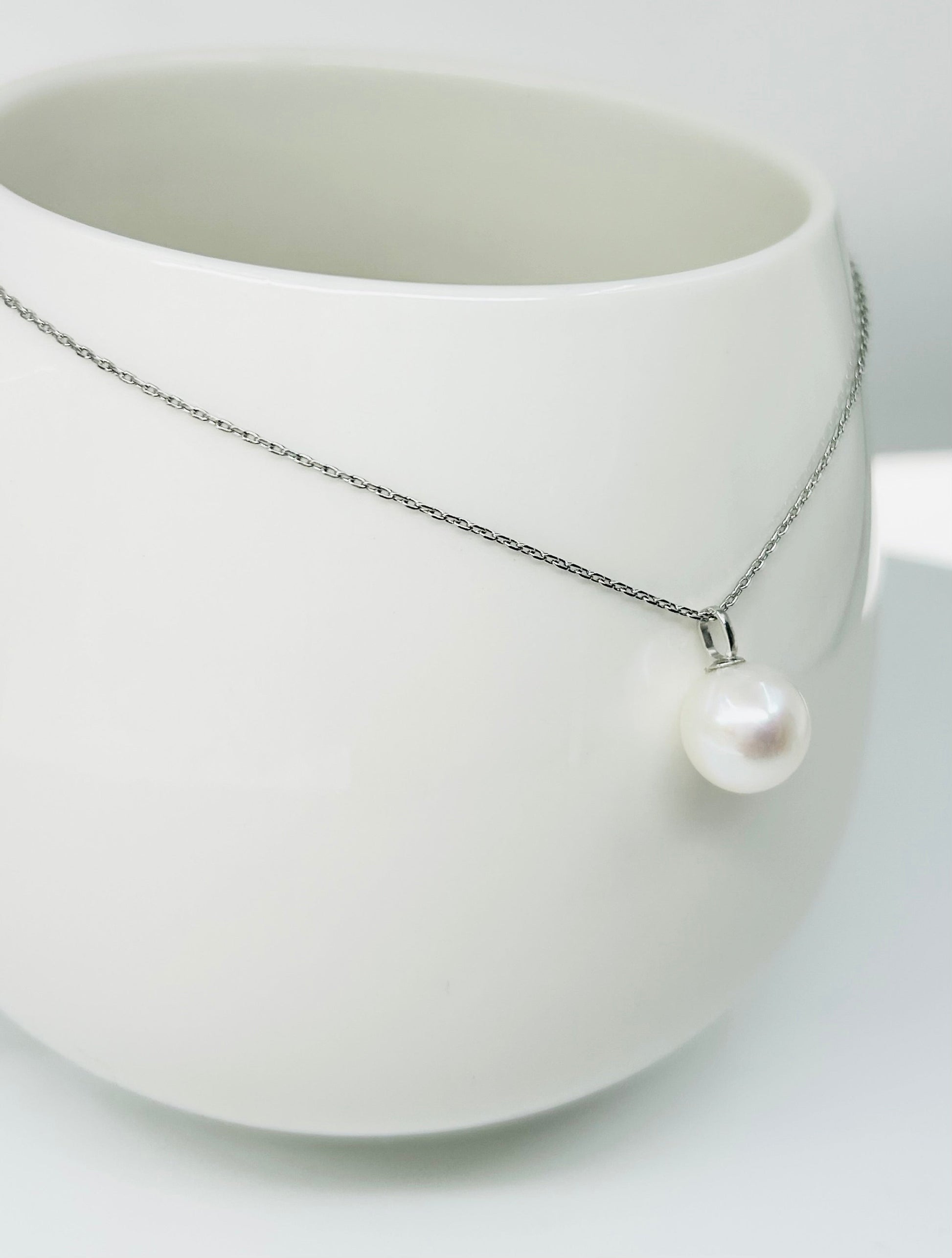18K Classic Freshwater White Pearl (9mm) Pendant - Nexus8gg Jewellery