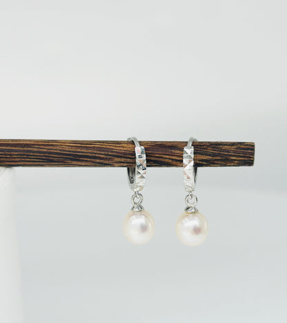 [Promo] Classic Freshwater White Pearl (7mm) Hoop Earrings (Small) - Nexus8gg Jewellery