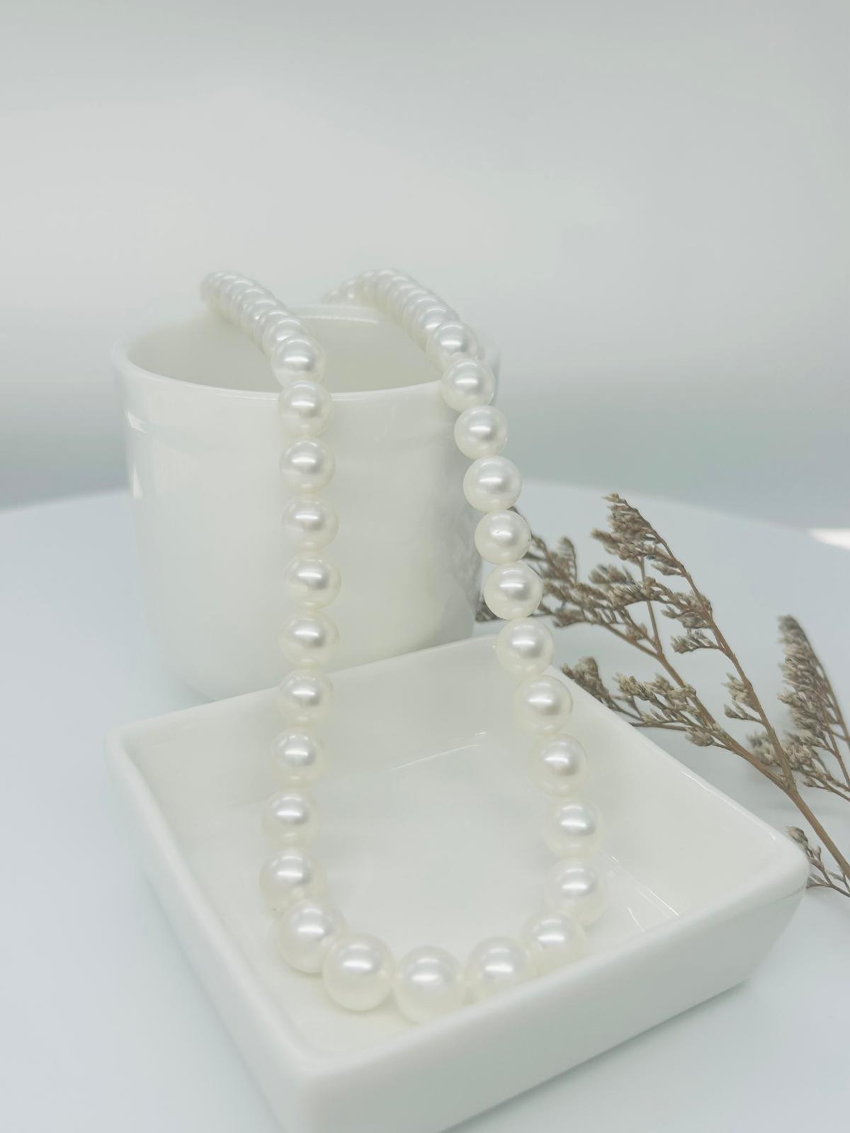 Elegant Freshwater Pearl (8-9mm) Necklace - Nexus8gg Jewellery