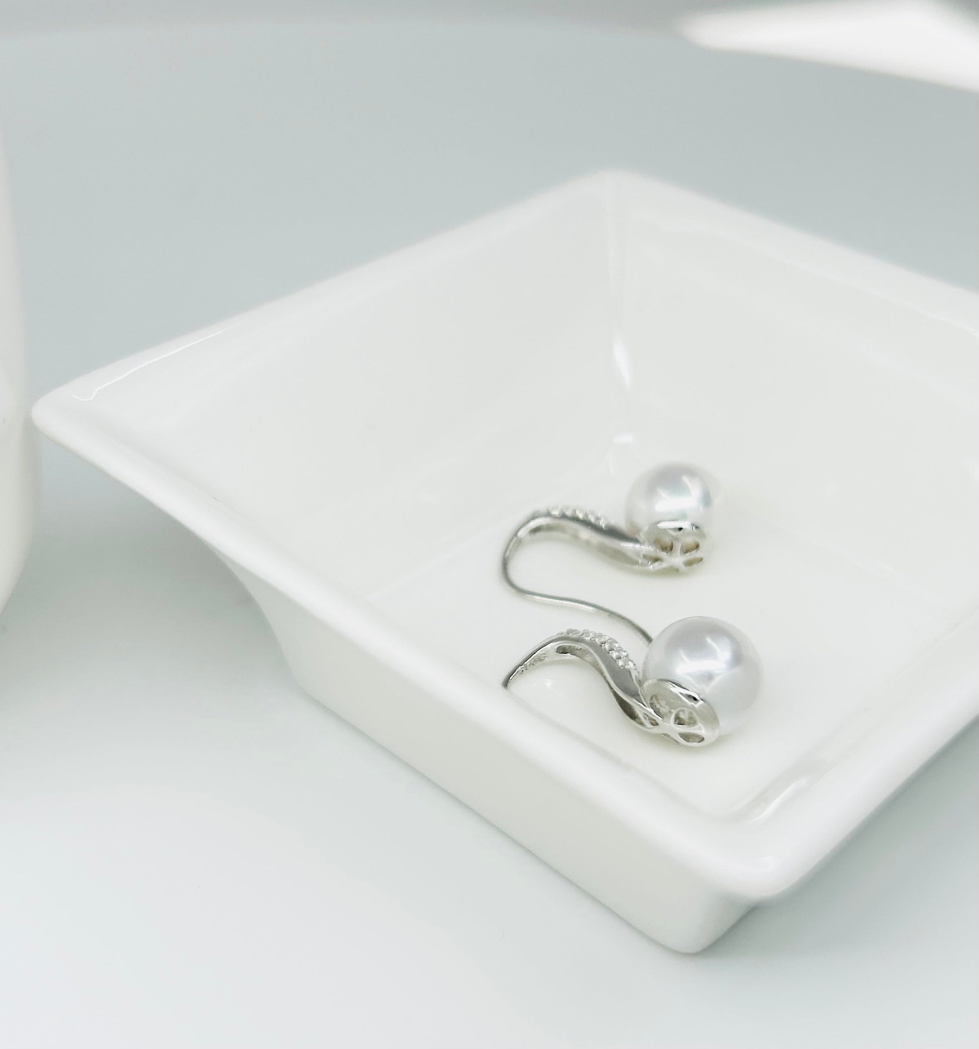 [Promo] Elegant High Heel Freshwater White Pearl Earring (9mm) with CZ - Nexus8gg Jewellery