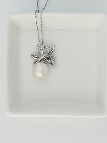 Freshwater White Pearl (11.8 - 12.5 mm) Flower Pendant - Nexus8gg Jewellery