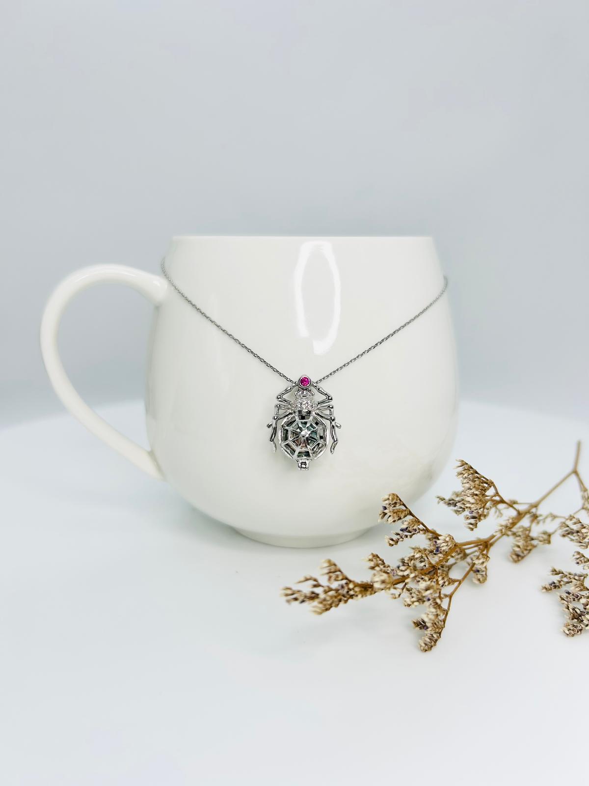 [Promo] Halloween Spider Pendant with Hidden Pearl – Unique Jewellery Design | Singapore - Nexus8gg Jewellery