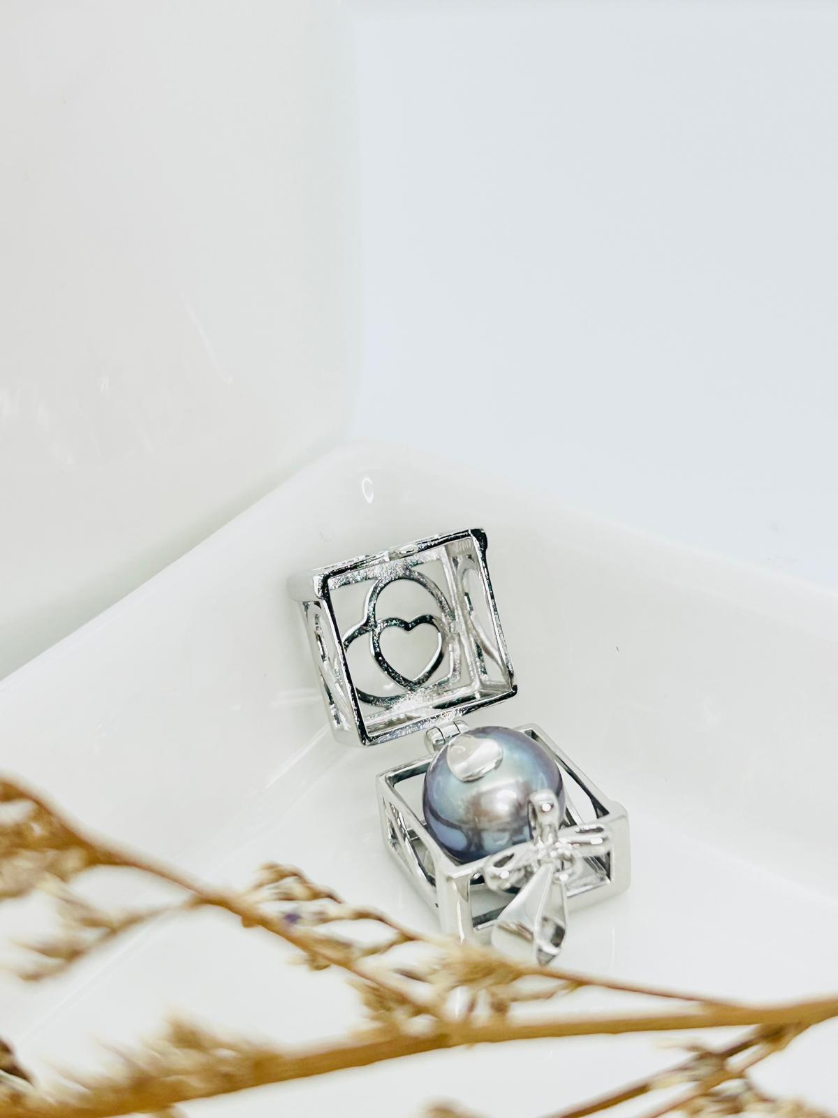 [Promo] Magic Cube Pendant with Hidden Pearl – Unique Jewellery Design | Singapore - Nexus8gg Jewellery