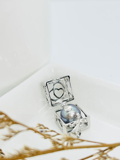 [Promo] Magic Cube Pendant with Hidden Pearl – Unique Jewellery Design | Singapore - Nexus8gg Jewellery