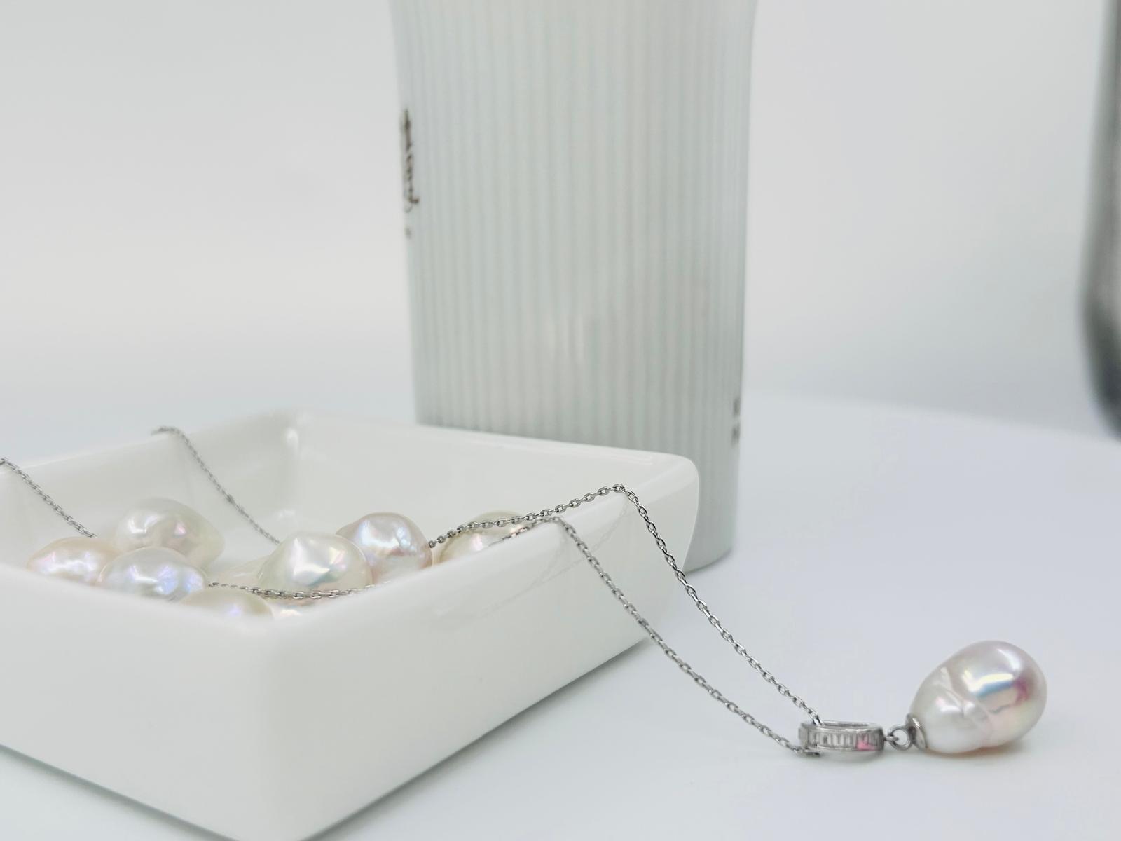 Metallic White Baroque Pearl Pendant with CZ (10.3 x15mm) - Nexus8gg Jewellery