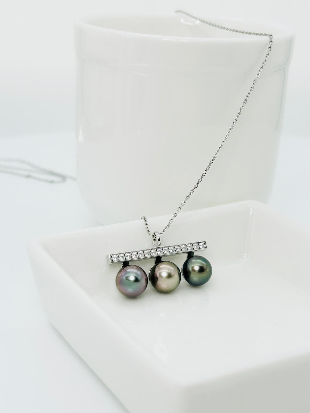 Top quality Tahitian Pearl (8.5-9mm) Balancing Wood Pendant with CZ - Nexus8gg Jewellery